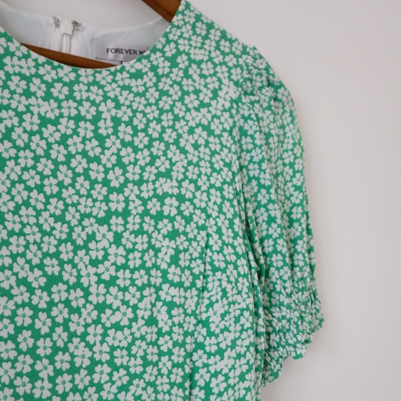 Forever New Green Floral Maxi Dress - Picture 5 of 6